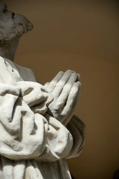 Statue of a man outside St James Church in Rothenburg — Stock Photo, Image