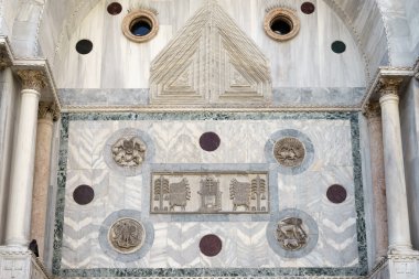 Saint işaretleri Basilica Venedik kısmi görünümü
