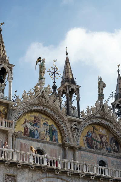 Gedeeltelijke weergave van Saint Marks Basiliek Venetië — Stockfoto