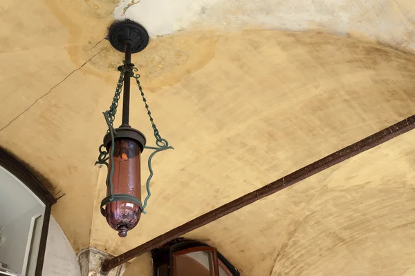 Alte leuchte in st markiert quadratische venezianische — Stockfoto