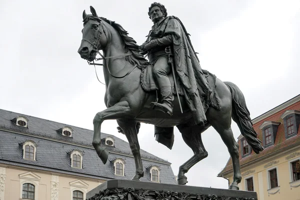 Ruiterstandbeeld van Charles Augustus, groothertog van Saksen-Weimar — Stockfoto