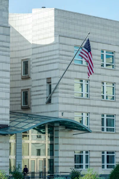 Den amerikanske ambassaden i Berlin – stockfoto