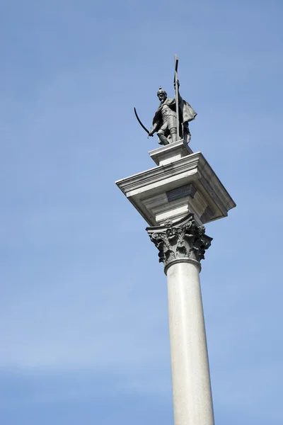 Zygmunts kolom in het oude stadsplein markt in Warschau — Stockfoto