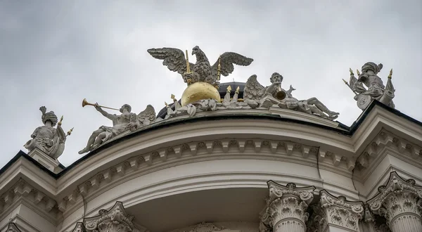 Hofburg em Heldenplatz em Viena — Fotografia de Stock