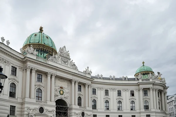 Hofburg em Heldenplatz em Viena — Fotografia de Stock