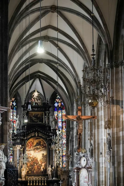 Zobrazení podrobností katedrály Stephansdom St ve Vídni — Stock fotografie