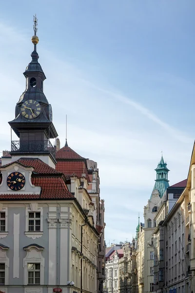 Turmspitze des jüdischen Rathauses in Prag — Stockfoto