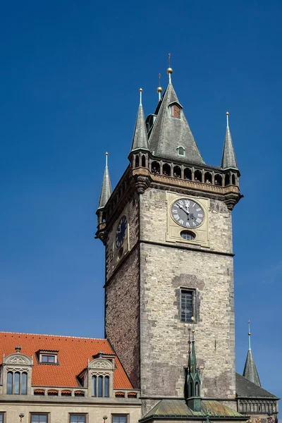 Torre da Prefeitura Velha em Praga — Fotografia de Stock