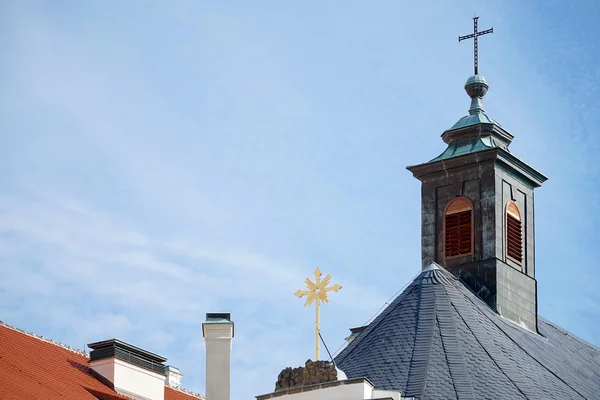 Vista parcial da Capela da Santa Cruz na área do Castelo de Prag — Fotografia de Stock