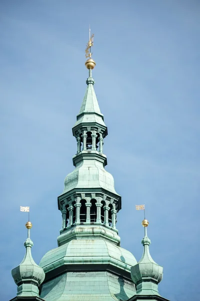 Spire of St Vitus Katedral i Prag - Stock-foto