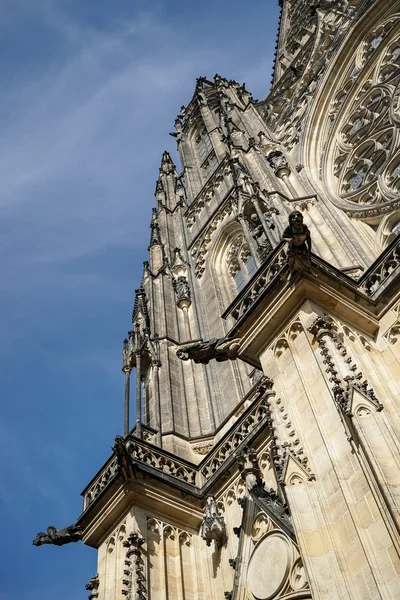 Fasaden på st vitus-katedralen i Prag — Stockfoto