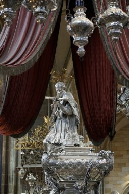 Nepomuk St John, St Vitus Cath gümüş Türbesi detay
