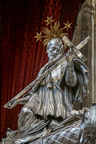 Nepomuk St John, St Vitus Cath gümüş Türbesi detay — Stok fotoğraf