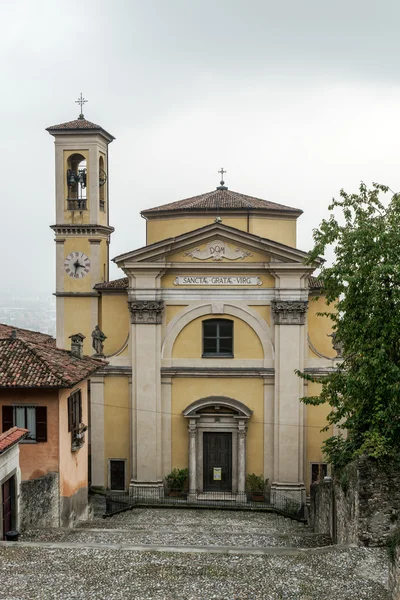 De kerk van Santa Grata inter Vites in Bergamo — Stockfoto