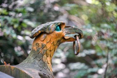 Kartal süsleme Tiergarten Berlin bir köprü için