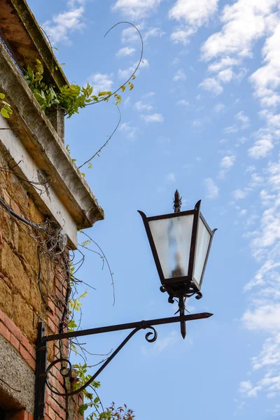 Pouliční lampa v Pienza — Stock fotografie