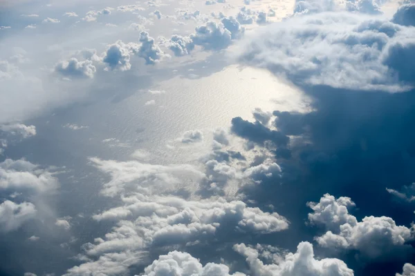 在大西洋上空 cloudscape — 图库照片