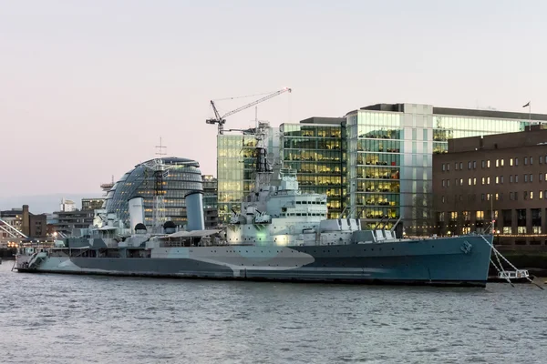 HMS Belfast в Лондоне — стоковое фото