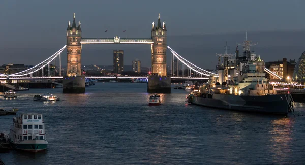 Londra 'daki kule köprüsü — Stok fotoğraf