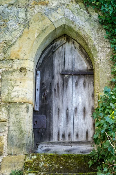 Pohled z budovy na panství hradu Scotney — Stock fotografie