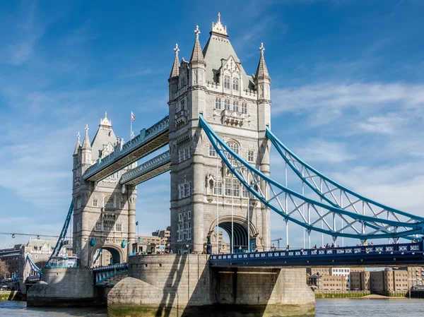 Uitzicht op Tower Bridge — Stockfoto