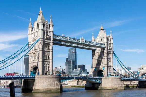 Pohled na Tower Bridge — Stock fotografie