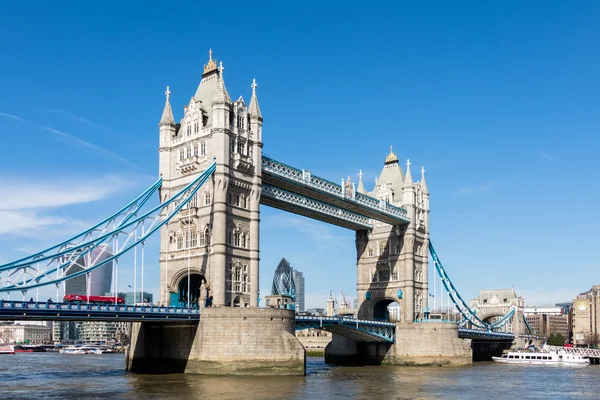 Blick auf Tower Bridge — Stockfoto