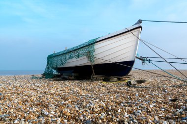 Balıkçı teknesi Dungeness plaj