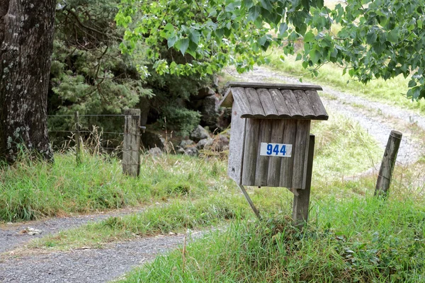 新西兰北国 kerikeri 入口的邮筒 — 图库照片