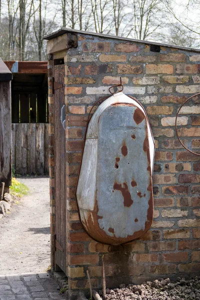 Vecchio bagno di latta a St Fagans Museo Nazionale di Storia di Cardiff su — Foto Stock