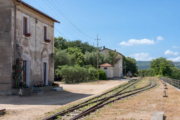 Estación de tren en desuso en Lu Lioni en Cerdeña —  Fotos de Stock