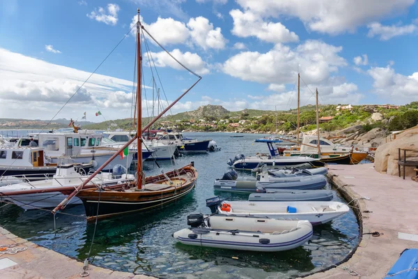 Vista do porto de Porto Rafael, na Sardenha — Fotografia de Stock
