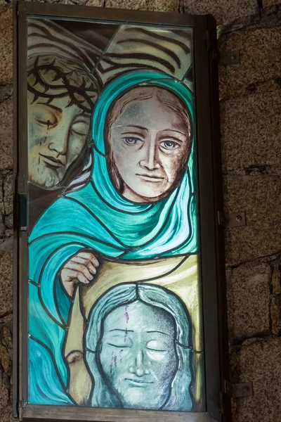 彩色玻璃窗口教会的圣芳济会的父亲唐 Giacomi — 图库照片