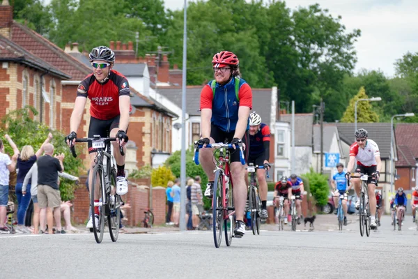 Cyclists participating in the Velethon Cycling Event in Cardiff — Stock Photo, Image