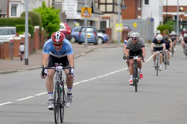 Ciclistas que participan en el Velethon Cycling Event en Cardiff —  Fotos de Stock