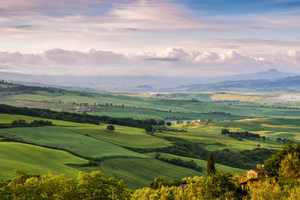 Farmland in Val d'Orcia Tuscany on May 21, 2013 — Stock Photo, Image