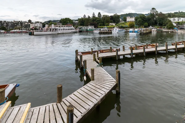 Boats Moored at Bowness on Windermere Lake District on August 20 — Stock Photo, Image