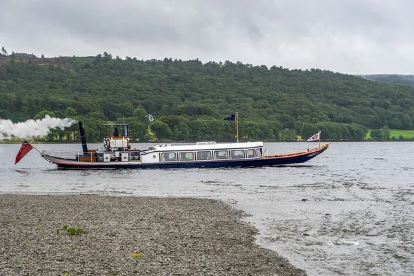 Steam Yacht Gondola on Coniston Water — Stock Photo, Image