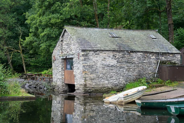 Old Boathouse on Coniston Water — Stock Photo, Image