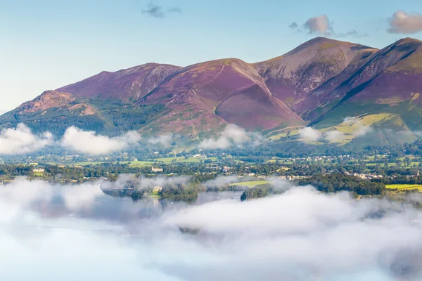 Utsikt från Surprise View nära Derwentwater — Stockfoto