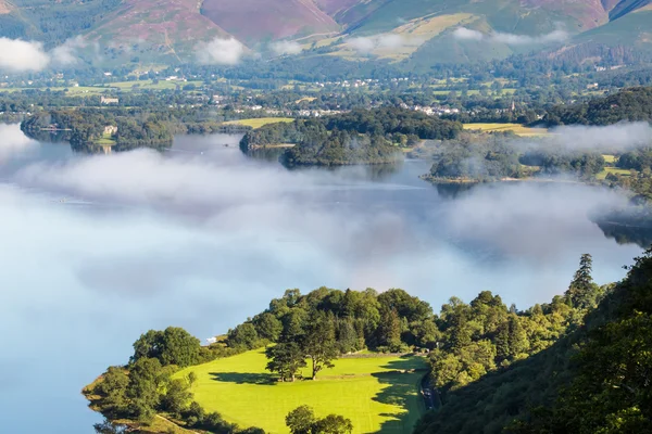 Widok z zaskoczenia w pobliżu Derwentwater — Zdjęcie stockowe