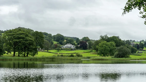 Large Houses by Coniston Water — Stock Photo, Image