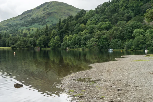 Boats moored at Ullswater — Stock Photo, Image