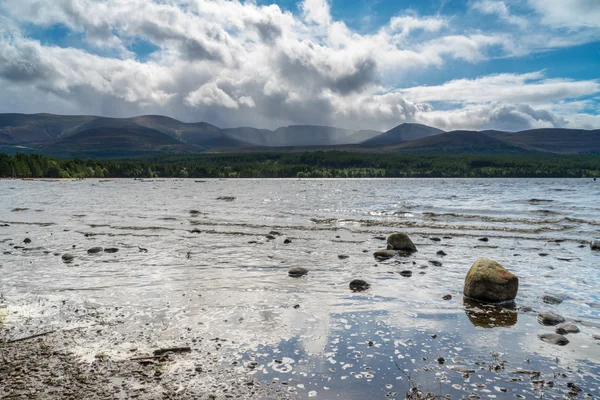 Loch Morlich — Stockfoto