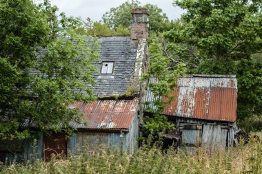 Aviemore yakınlarında terk edilmiş özellik