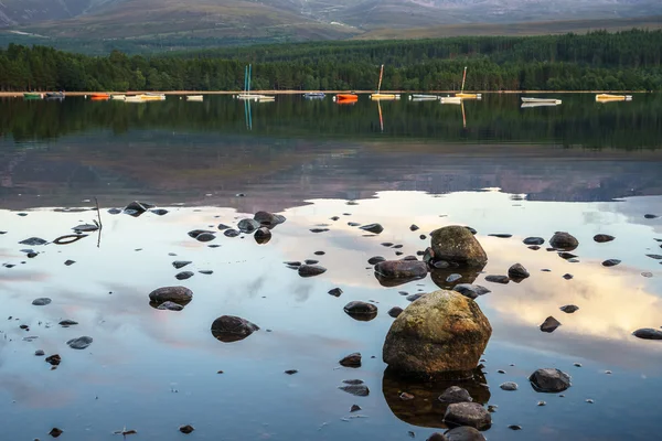 Loch Morlich při západu slunce — Stock fotografie