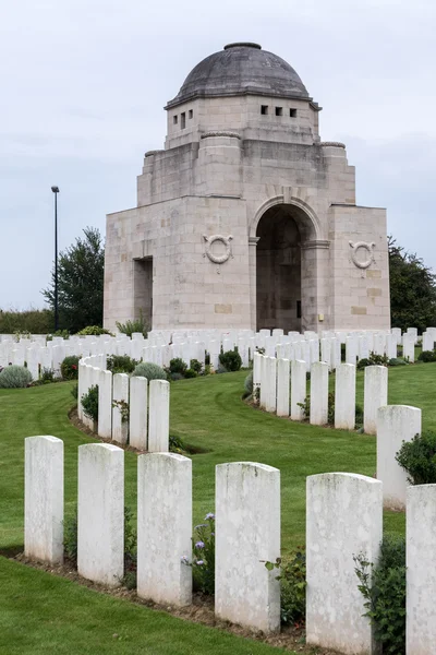 SOUCHEZ, FRANCE / EUROPE - SEPTEMBER 12: Cabaret Rouge British Ce — Stok Foto