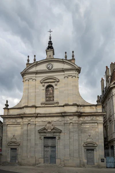 BESANCONE, FRANCIA / EUROPA - 13 SETTEMBRE: Chiesa di San Pietro in — Foto Stock
