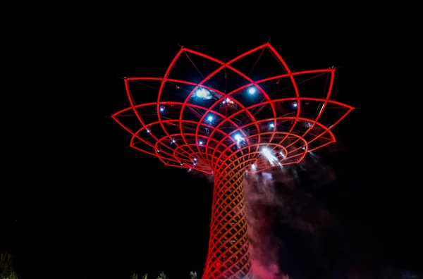 Μιλάνο, Ιταλία / Ευρώπη - 20 Σεπτεμβρίου: δέντρο της ζωής στο Expo στο Mil — Φωτογραφία Αρχείου