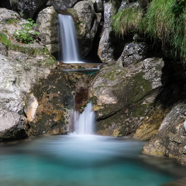 Piscina di Cavalli in Val Vertova Lombardia vicino Bergamo — Foto Stock